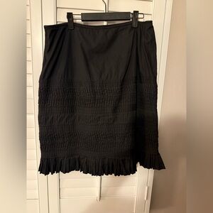 5️⃣ Saks Fifth Avenue Black Pleated Skirt Size 14 5️⃣
